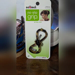 SCUNCI BOW BARRETTE (New)